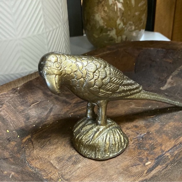 Cast Aluminum Brass Inquisitive Small Exotic Bird - Picture 2 of 3